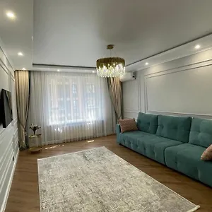 https://2-comnatnye-apartamenty.hotels-of-almaty.com